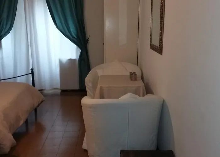 I Tre Pupazzi לינה וארוחת בוקר